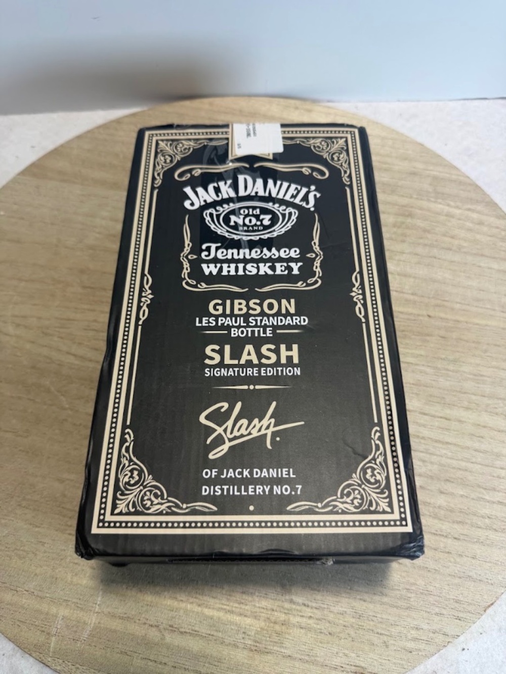 Jack Daniel’s Slash Gibson Les Paul Guitar Bottle Super Limited Edition NIB